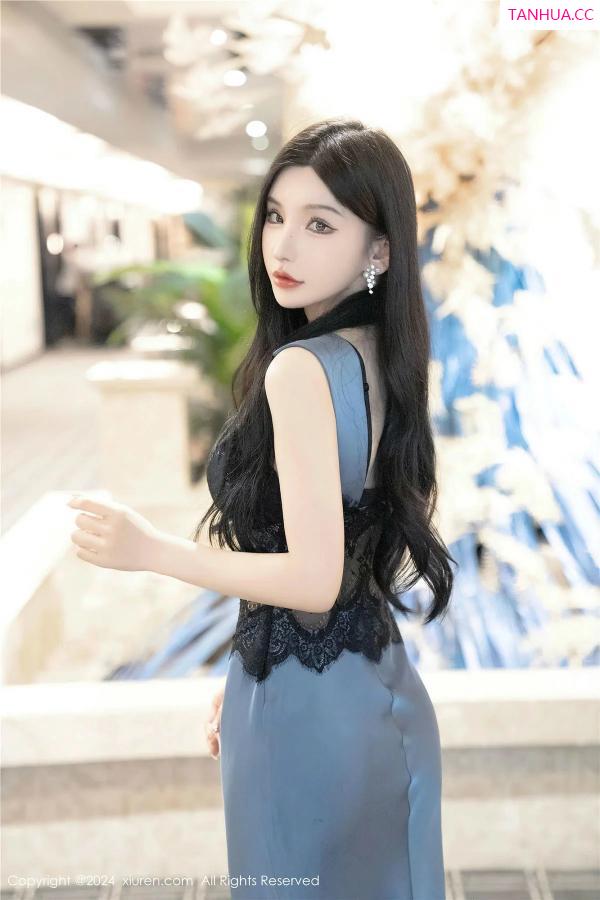 周于希dummy  [XiuRen]高清写真图 2024.03.15 No.8242 周于希Sally 美腿黑丝第13张图片